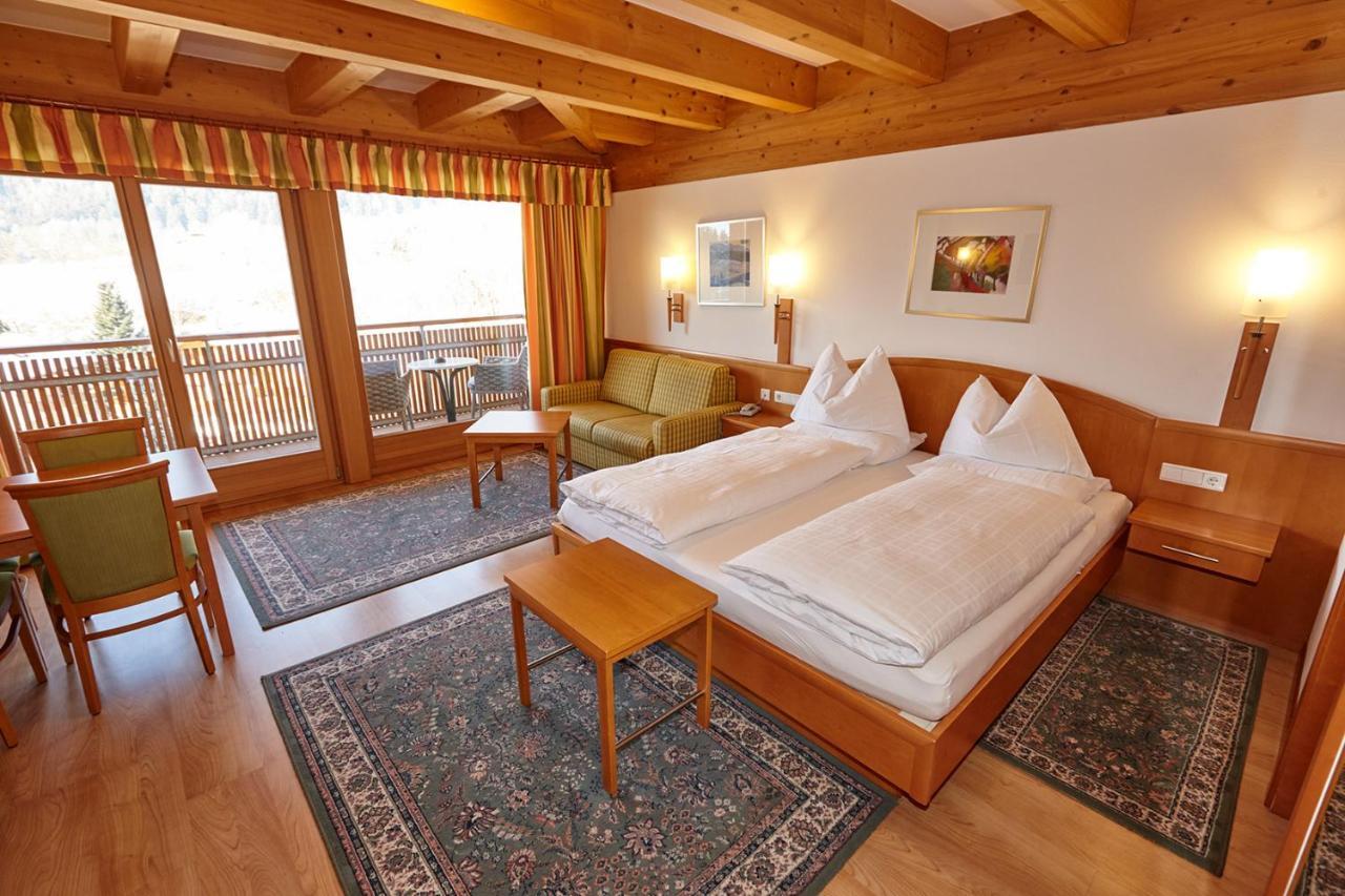 Hotel Broetz Rasùn di Sotto Exteriör bild