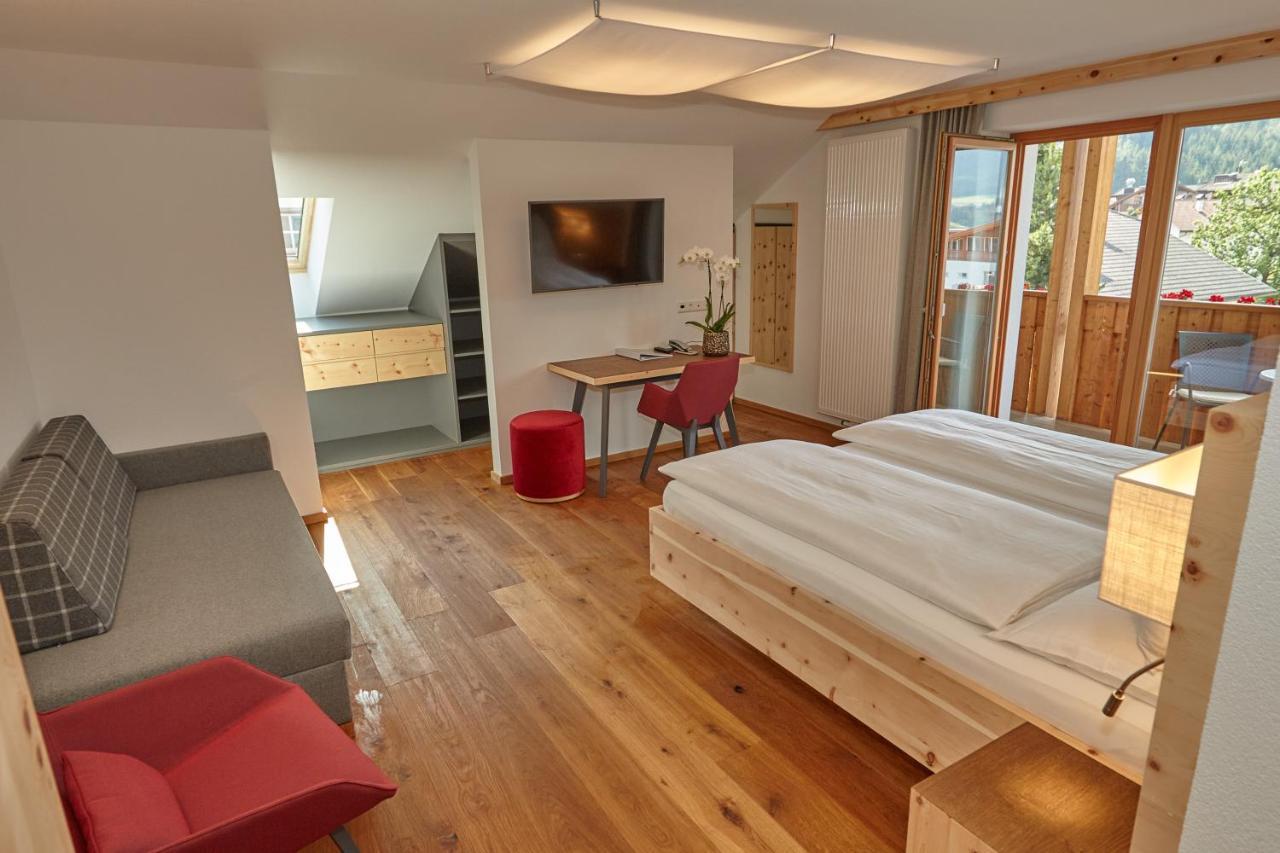 Hotel Broetz Rasùn di Sotto Exteriör bild