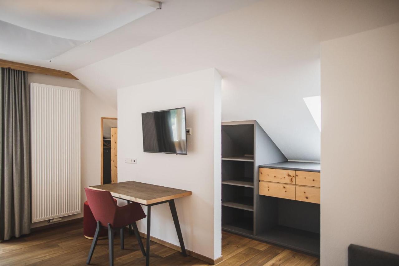 Hotel Broetz Rasùn di Sotto Exteriör bild