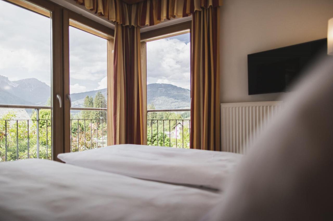 Hotel Broetz Rasùn di Sotto Exteriör bild