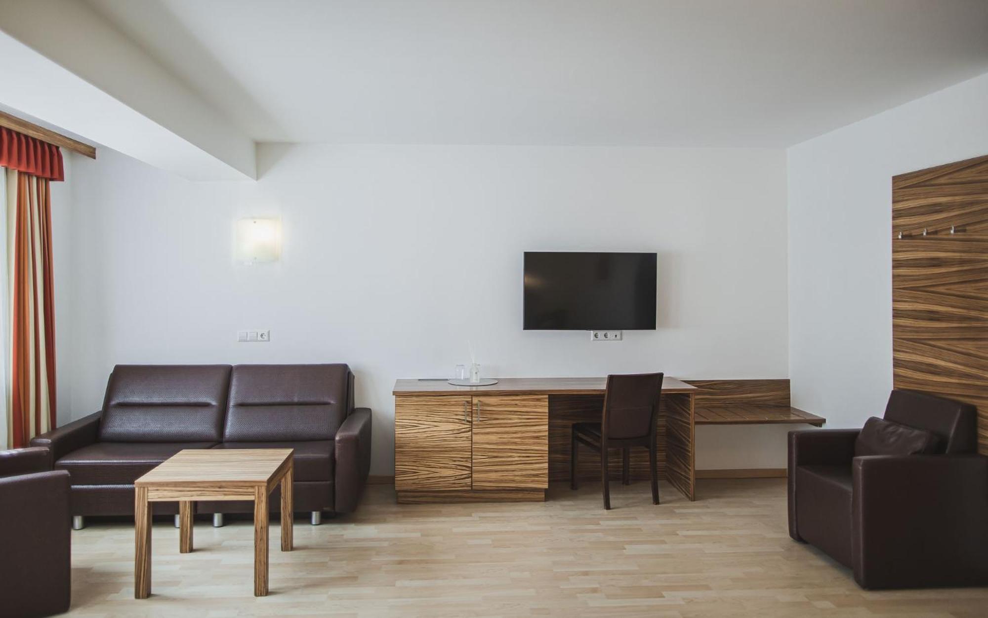Hotel Broetz Rasùn di Sotto Exteriör bild