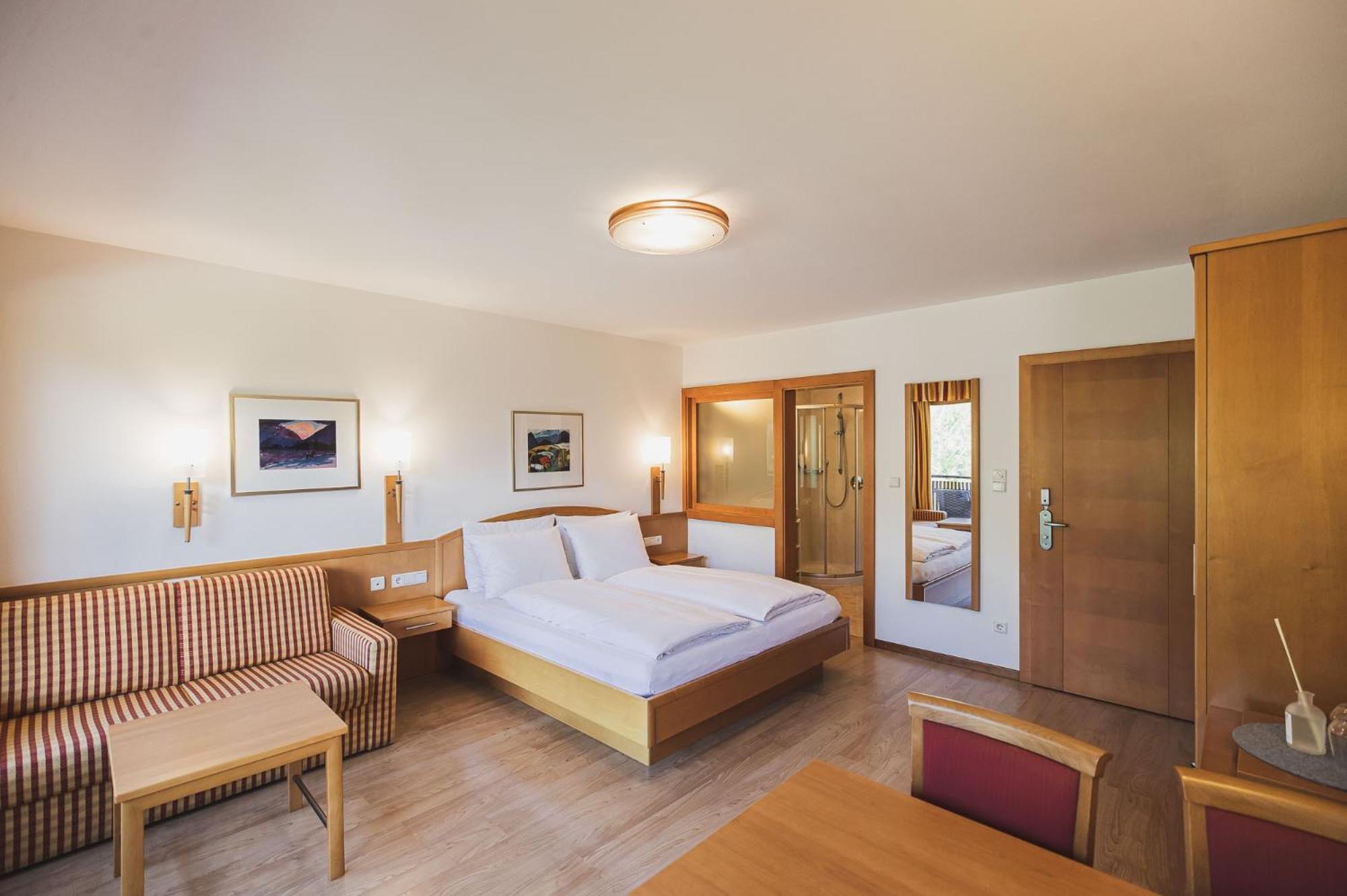 Hotel Broetz Rasùn di Sotto Exteriör bild